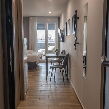 Raise Athens Metro Apartments Екстериор снимка