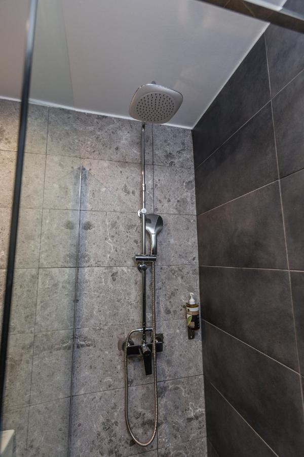 Raise Athens Metro Apartments Екстериор снимка